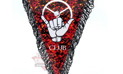 Pennant: Oldskool Club Pluche Red